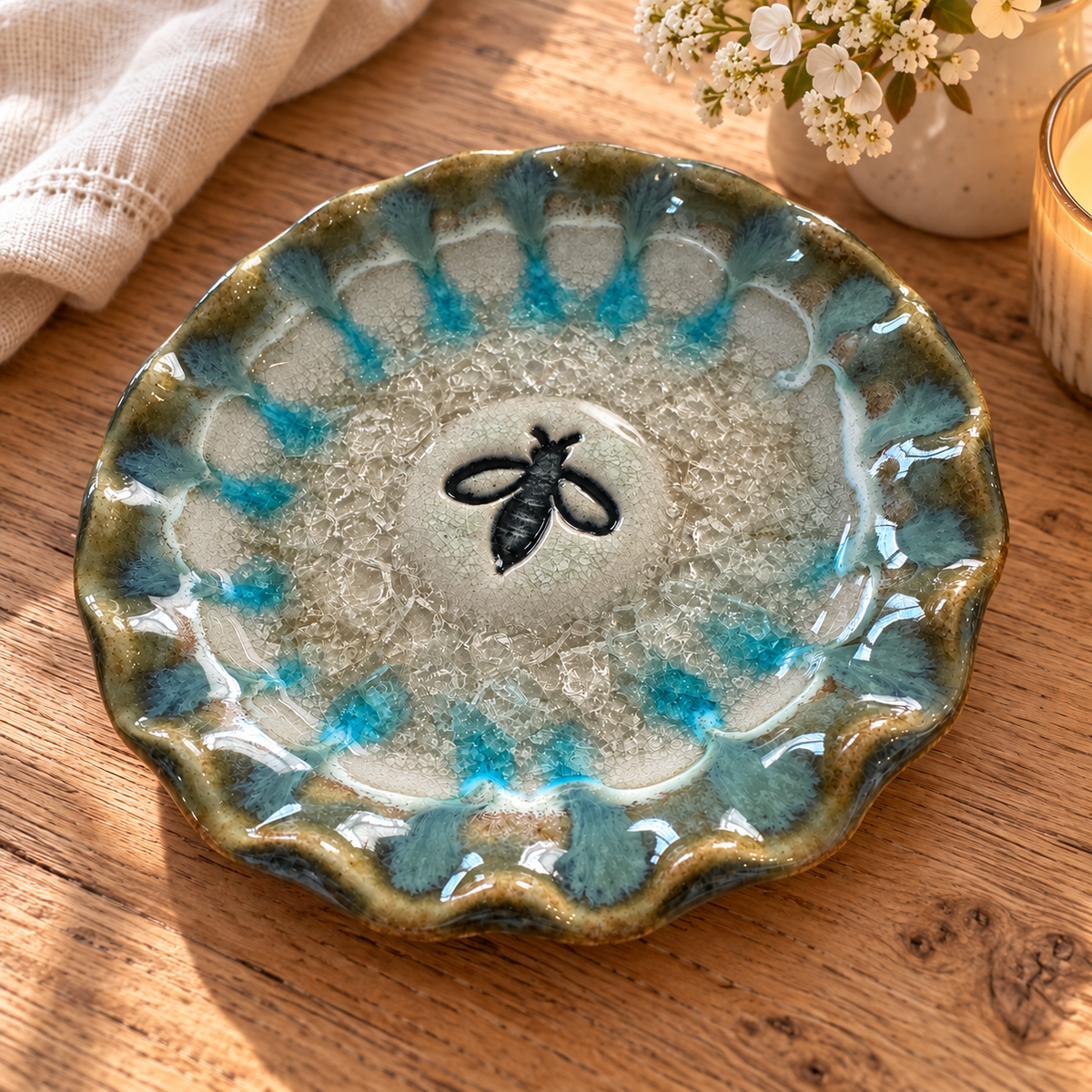 Down to Earth Pottery Trinket Dish – Seafoam Bee