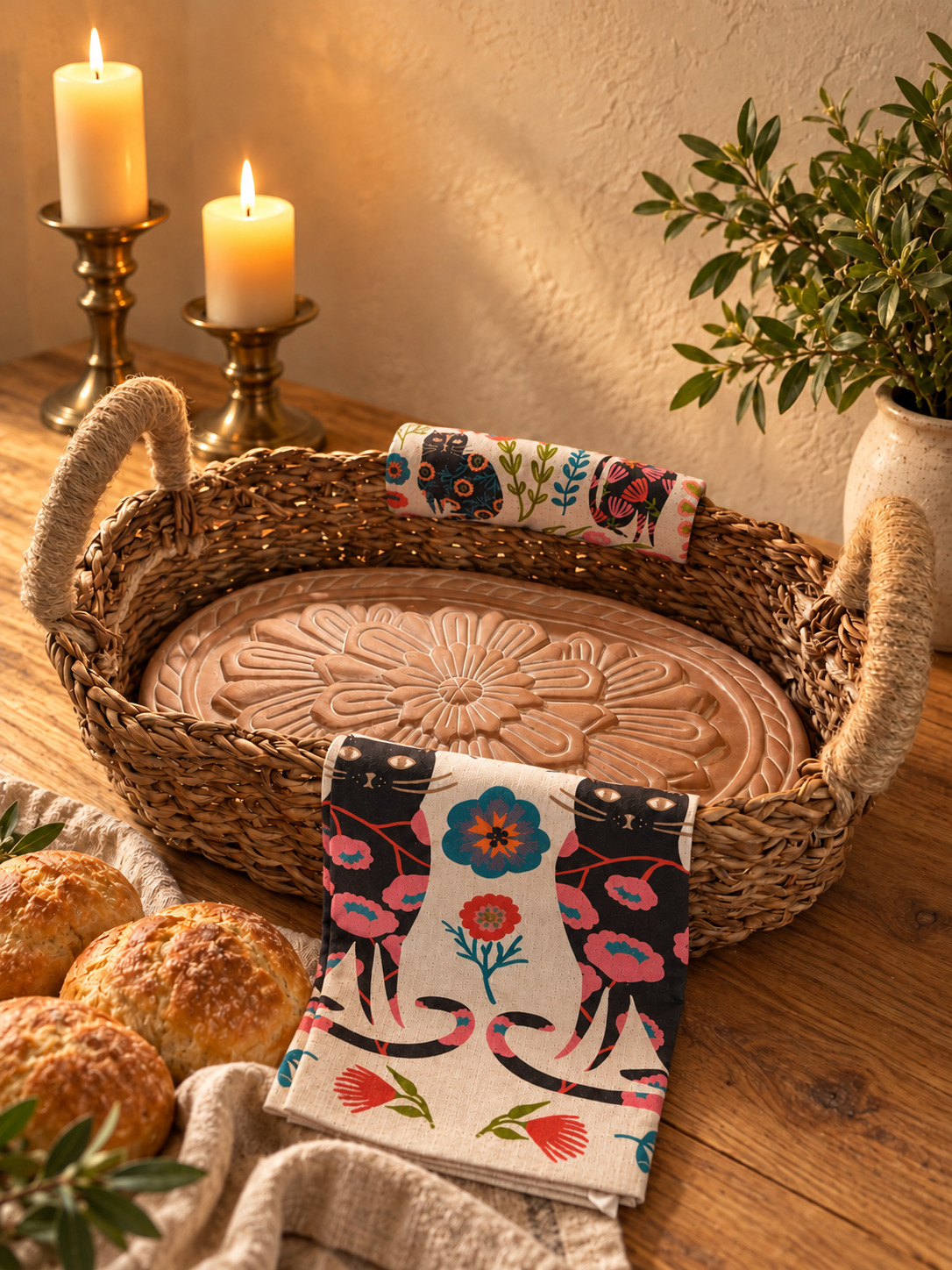 Flower Oval Bread Warmer & Basket